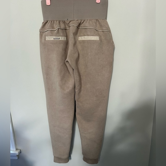 MANIÈRE DE VOIR JOGGERS VEGAN SUEDE WITH ZIPPER AT THE ANKLE - Picture 4 of 5